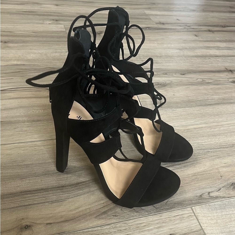 JustFab Strappy Black Gorgetta Sandals Womens 9